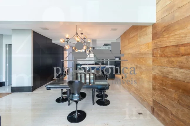 Imagem Apartamento luxuoso com 3 sui­tes e 4 vagas, 250m²