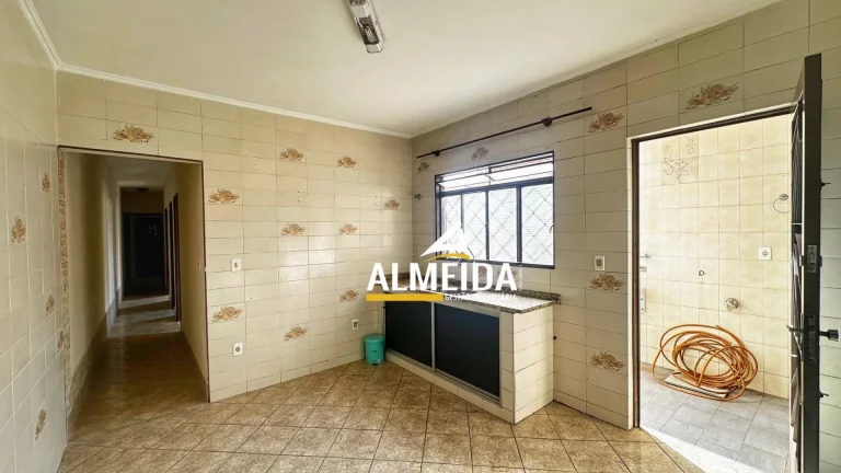 Imagem Casa com 3 dormitórios à venda, 100 m² por R$ 250.000,00 - Estádio - Rio Claro/SP