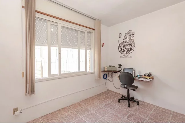 Imagem Casa com 4 Quartos à Venda,  em Camaquã - Porto Alegre