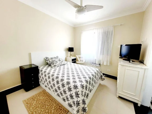 Imagem PITANGUEIRAS- MARAVILHOSO APARTAMENTO TOTALMENTE REFORMADO , ÁREA DE LAZER E 02 VAGAS DE GARAGEM NO PRÉDIO.