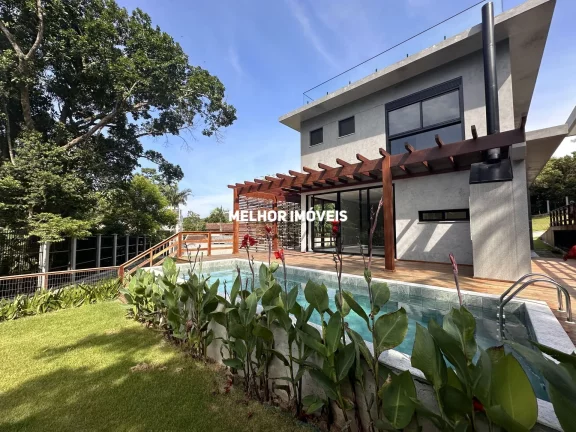 Imagem Casa de Alvenaria nova com 3 suítes localizada na Praia de Taquaras em Balneário Camboriú - SC
