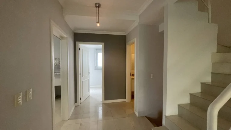 Imagem Casa Em Jurerê - 600 metros da praia