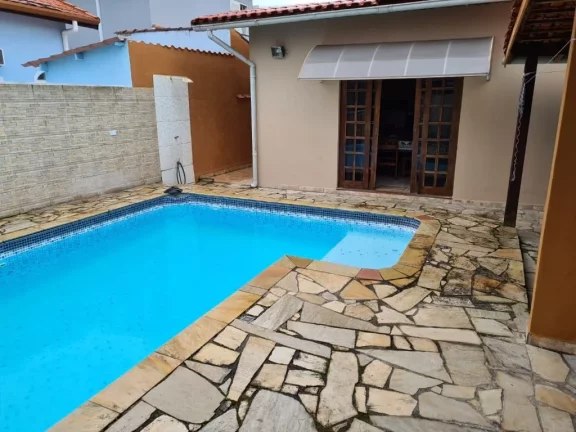 Imagem Casa com 5 dormitórios à venda, 241 m² por R$ 850.000,00 - Boracéia - São Sebastião/SP