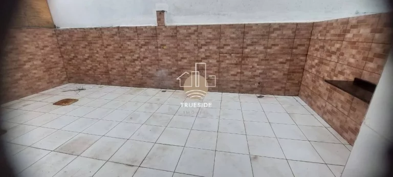 Imagem Casa Triplex com 5 Quartos — Vargem Pequena