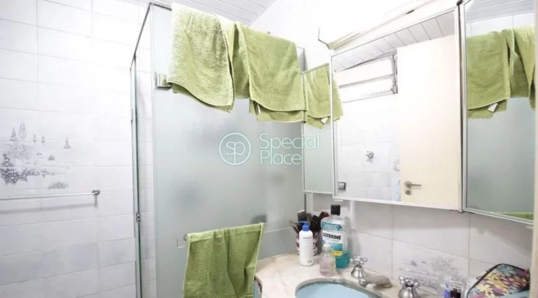 Imagem Apartamento amplo com 150m2 de área privativa, 3 dormitórios ( 1 suíte ) e 2 vagas na garagem. Ex...
