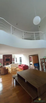 Imagem Maravilhosa moderna clean, com 3 suítes, a master com 2 closets, piscinas,