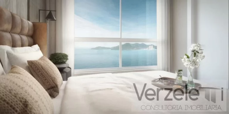 Imagem Apartamento 4 ou + dormitórios para Venda em Balneário Camboriú / SC no bairro Pioneiros