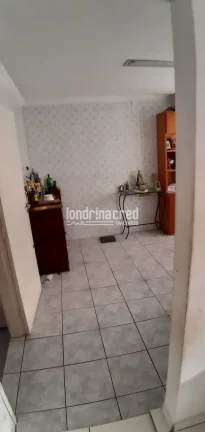 Imagem Casa no Jardim Morumbi, 3 quartos (1 suíte), 155m² de construção, 260m² de terreno, quintal amplo com churrasqueira, a 5 min do centro e perto do shopping!
