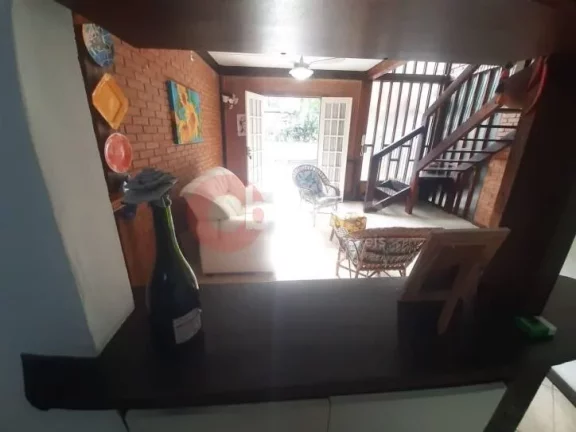 Imagem Casa com 3 dormitórios à venda, 92 m² por R$ 400.000,00 - Peró - Cabo Frio/RJ