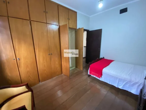 Imagem Casa à venda, com 3 quartos, 195m2