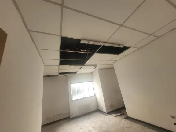 Imagem Sala para alugar, 35 m² por R$ 735,00/mês - Vila Lúcia - Poá/SP