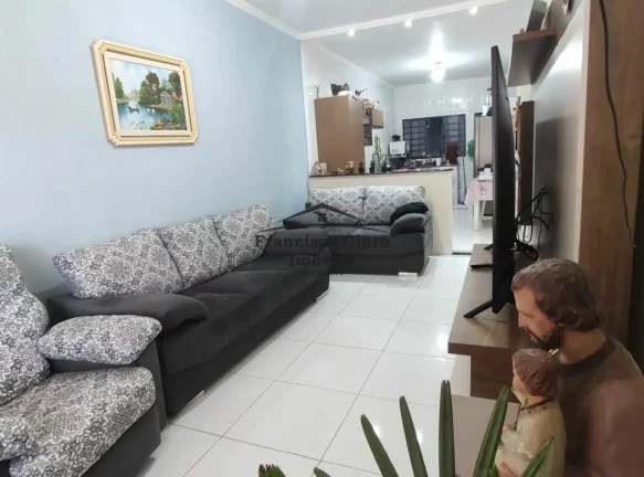 Imagem Casa à venda no bairro Jardim Esperança - Guaratinguetá/SP