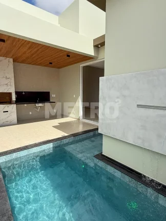 Casa à venda no Cond. Buona Vita com 3 suítes, Gourmet, piscina, Petrolina-PE