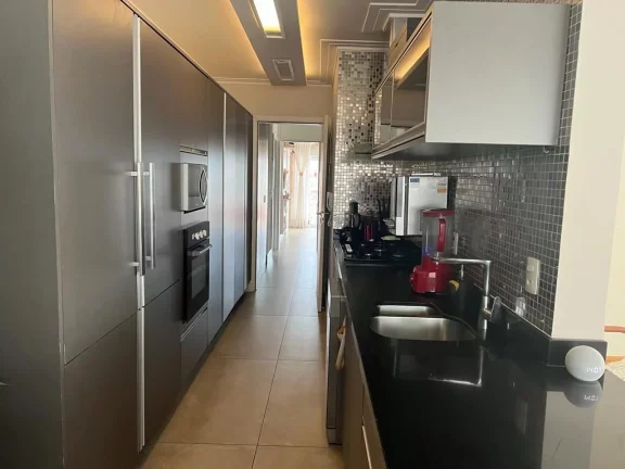 Imagem Apartamento cinematográfico no coração do Gonzaga, 3 suítes, 4 vags privativas, lazer completo, porteira fechada.