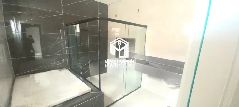 Imagem Rua 21A Vicente Pires Casa 4 Suítes 4 Vagas 400 m² Aquecimento solar Piscina