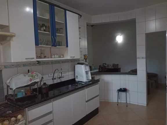 Imagem Casa 2 Dormitórios sendo 1 suíte e Edícula. A Venda em Peruíbe. Excelente Acabamento e Espaço Para Piscina.