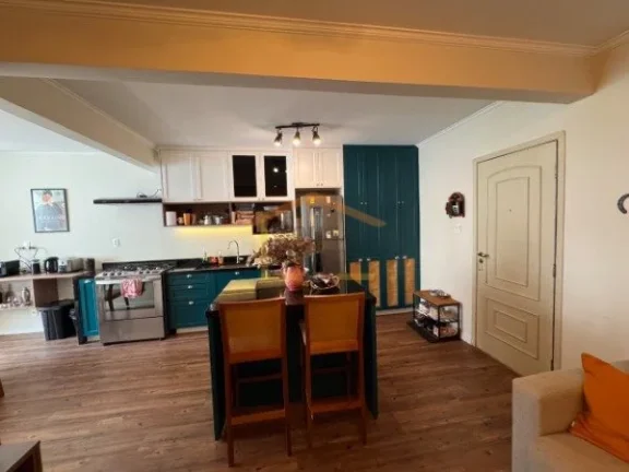 Imagem Apartamento totalmente reformado, com 70m², composto por 2 dormitórios, sala para dois ambientes, ...