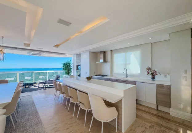 Imagem Cobertura com 3 dormitórios à venda sendo 3 suítes, 273.08 m² por - R$ 17.990.000,00 - Centro - Bal. Camboriú/SC