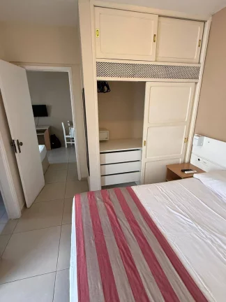 Imagem Flat com 1 Quarto e 1 banheiro à Venda, 36,48m² no CORAÇÃO DO GONZAGA!
