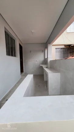 Imagem "Oportunidade Única! Propriedade na Vila Guarani - Zona Sul com 3 Casas Independentes e Terreno Amplo de 240m²"