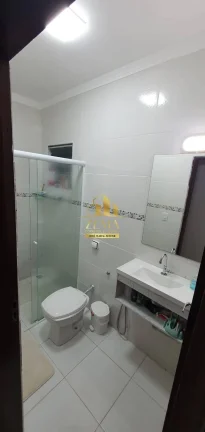 Imagem Casa com 02 dorms, 131m2, Lareira, Piscina, Elevador, 03 vagas