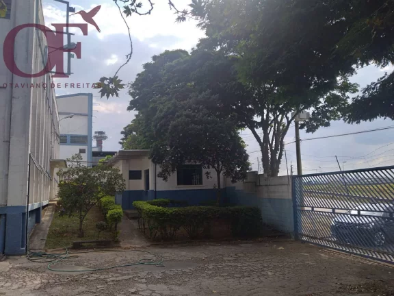 Imagem Ótimo Galpão c/6.000 m² - Excelente localização ao lado da via Anhanguera!