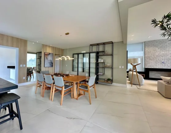 Imagem Casa em Condominio 4 Dormitórios - Bairro Capão Novo