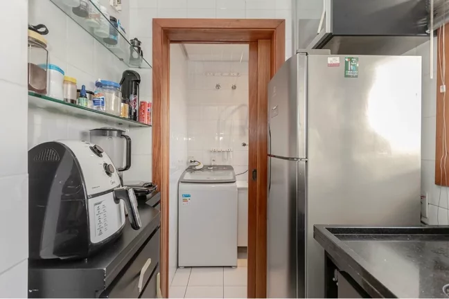 Imagem Imóvel com 2 Quartos à Venda,  em Tristeza - Porto Alegre