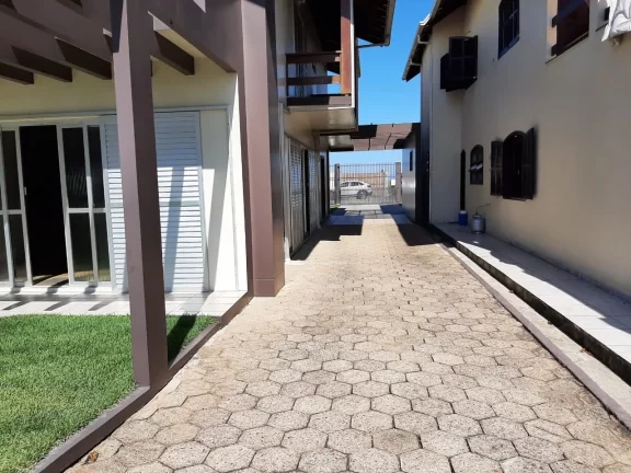 Imagem CASA RESIDENCIAL em Barra Velha - SC, Centro