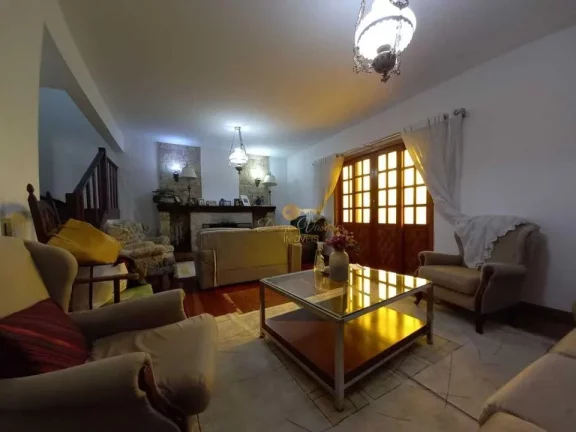 Imagem Casa para Venda em Teresópolis / RJ no bairro Alto
