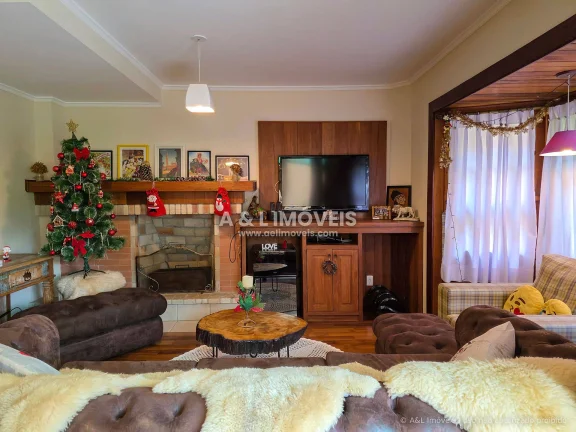 Imagem Casa Alpina em Condomínio em Campos do Jordão - 4 Dorms., Vila Inglesa