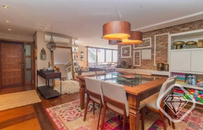 Imagem Apartamento Exclusivo com Terraço e Vista para o Pôr do Sol

Brilhante Imóveis apresenta um apart...