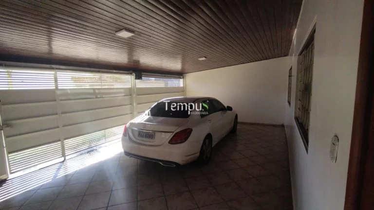 Imagem Casa Terrea, 4 quartos, piscina e churrasqueira, em Setor Bueno, Goiânia/GO