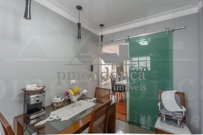 Imagem Apartamento reformado a venda em Pinheiros com 3 quartos e 2 vagas, 105m².