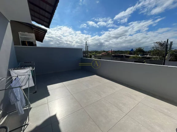 Imagem Sobrado com Localização Privilegiada no Bairro Turístico, Peruíbe