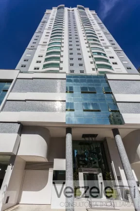 Imagem Apartamento 4 ou + dormitórios para Venda em Balneário Camboriú / SC no bairro Centro