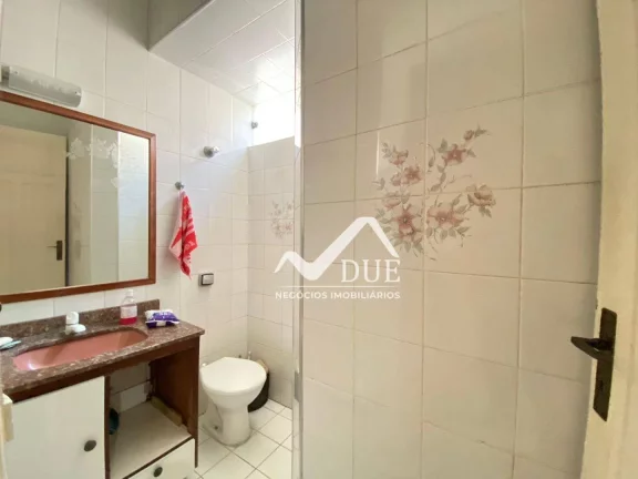 Imagem Sobrado com 3 dormitórios à venda, 109 m² por R$ 850.000,00 - Gonzaga - Santos/SP