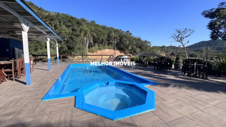 Imagem Chacara a venda em Camboriú com 14.000 m²