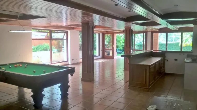 Imagem Casa no Res. ALPHA 1 - 650m²