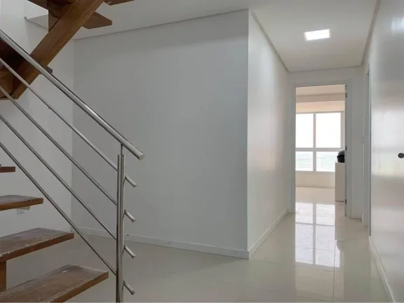 Imagem Cobertura com 2 quartos, 114m², à venda em Torres, centro