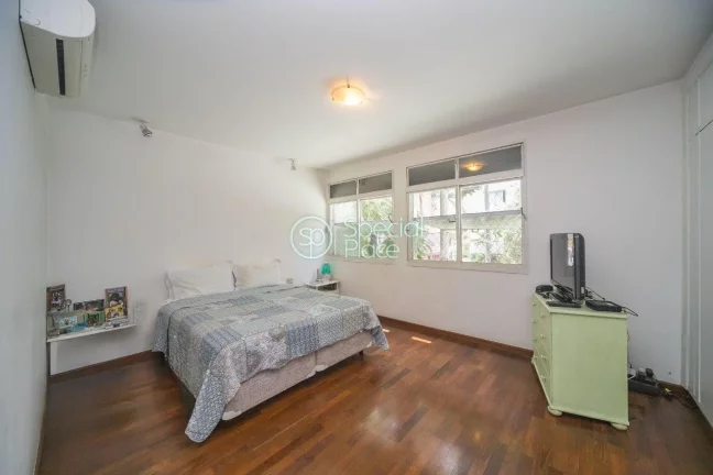 Imagem Excelente apartamento à venda no Brooklin: - Área: 165m² - 03 dormitórios - 01 suíte - Living c...