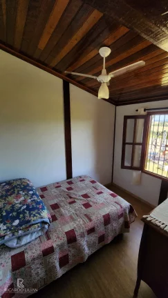 Imagem Chacara com 3 dormitorios sendo uma suite com closet e hidro e terreno de 1137m² - ATIBAIA