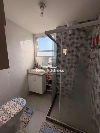Imagem Apto adaptado PNE, planta ampla, 2 quartos, piso laminado, armários, ar-condicionado, elevador, lazer completo, vaga de garagem.