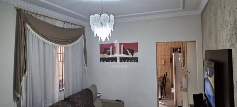 Imagem Casa Térrea 125m², 3 Dormitórios, 1 Banheiro, 1 Lavabo, 2 Vagas, Churrasqueira, Cômodo de depósito na Vila Bela Vista, Santo André