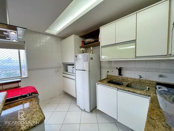 Imagem Cobertura Triplex de Luxo na Ponta da Praia, Santos: Viva o Sonho à Beira-Mar!