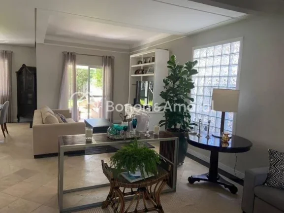 Imagem Casa à venda em condomínio de ótimo padrão, em Valinhos /SP.

Localizada na região nobre da cid...