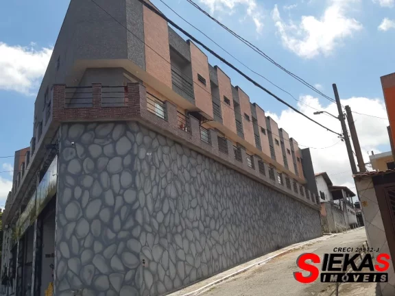 Imagem Aluguel de Casa em São Paulo-SP: 2 quartos, 2 suítes, 1 sala, 2 banheiros, 1 vaga de garagem, 80m² no Jardim Egle.