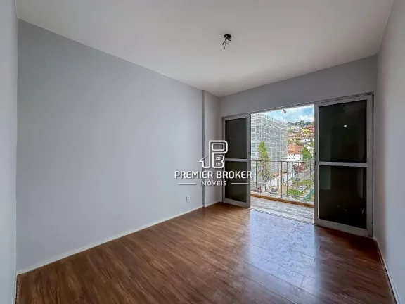 Imagem Cobertura à venda, 130 m² por R$ 690.000,00 - Várzea - Teresópolis/RJ
