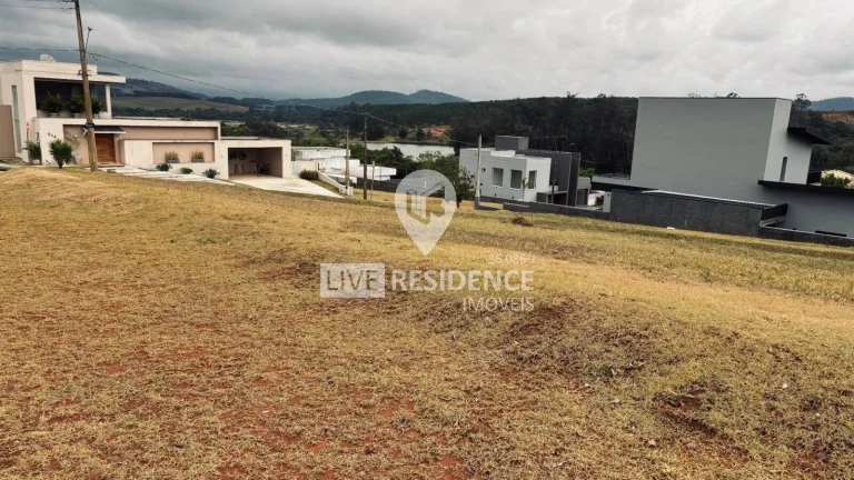 Imagem Terreno de 1.119 metros a venda em excelente condomínio com Lagos