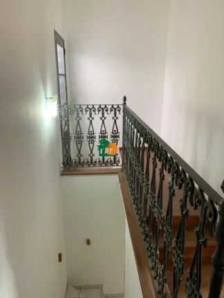 Imagem Casa para Venda em São Roque, Jardim Brasil, 4 dormitórios, 1 suíte, 3 banheiros, 8 vagas